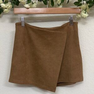 French Kiss • Skort Faux Suede Wrap